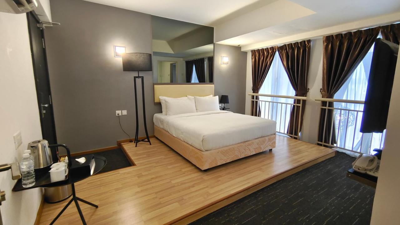 Metrasquare 3*